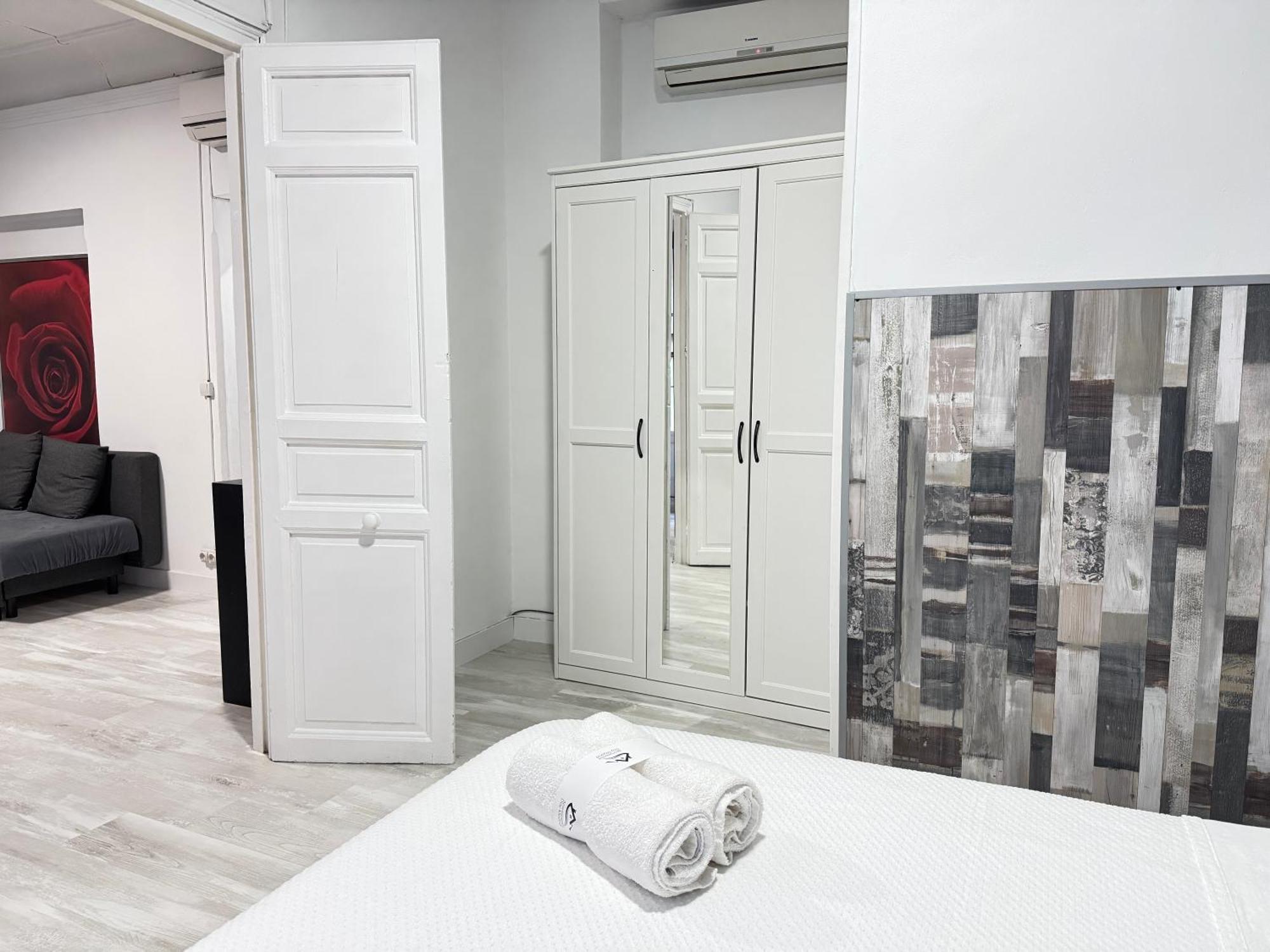 Apartamentos Day Madrid Gran Via Centro Sol Malasana Εξωτερικό φωτογραφία