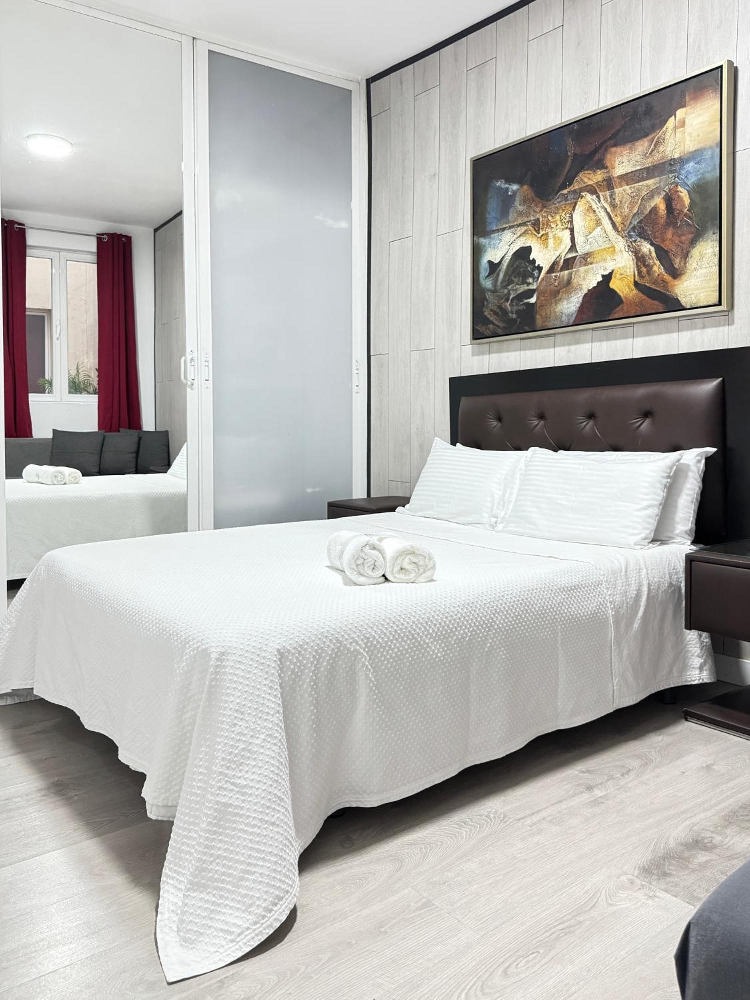 Apartamentos Day Madrid Gran Via Centro Sol Malasana Εξωτερικό φωτογραφία