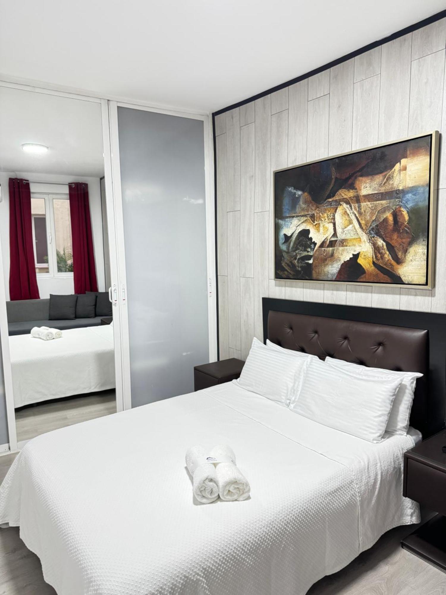 Apartamentos Day Madrid Gran Via Centro Sol Malasana Εξωτερικό φωτογραφία